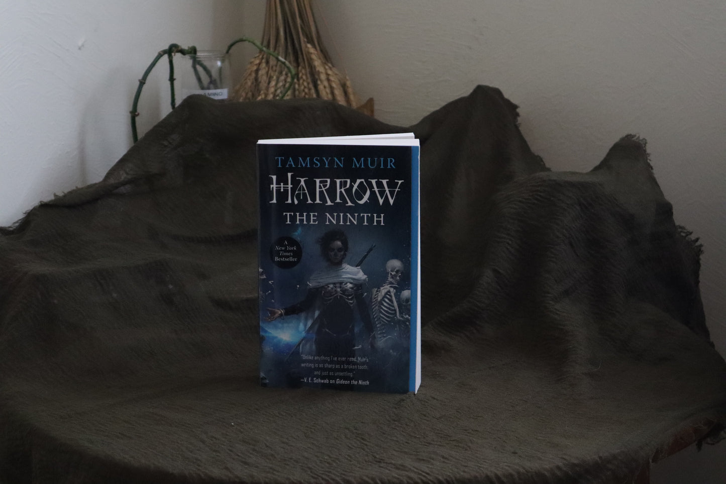 Harrow the Ninth by Tamsyn Muir {Used}