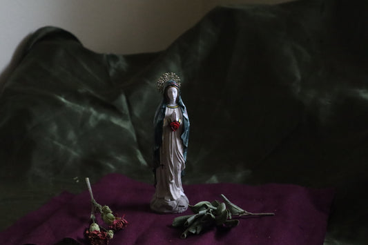 Lucia Folk Mary Statuette